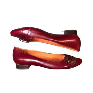 Brand: miz mooz, size 10, red,gold, flats
